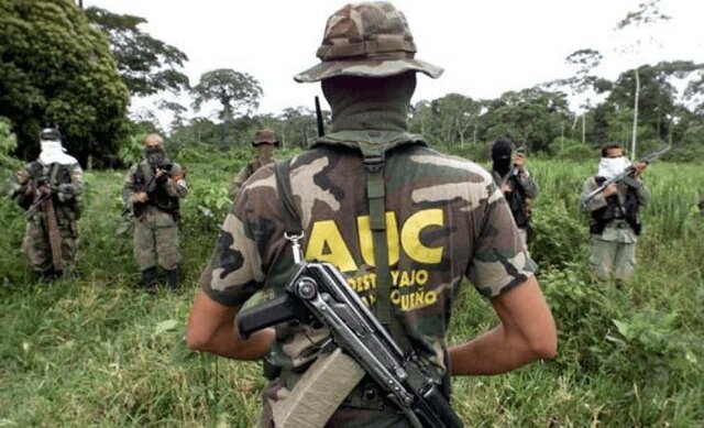 Autodefensas Unidas de Colombia. (AUC).