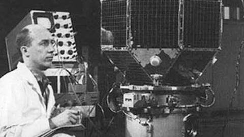 Transmisión por satélite