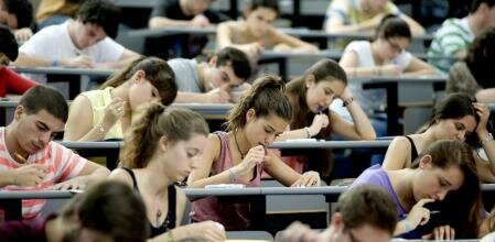 SEGUNDO AÑO LIC. EN DERECHO