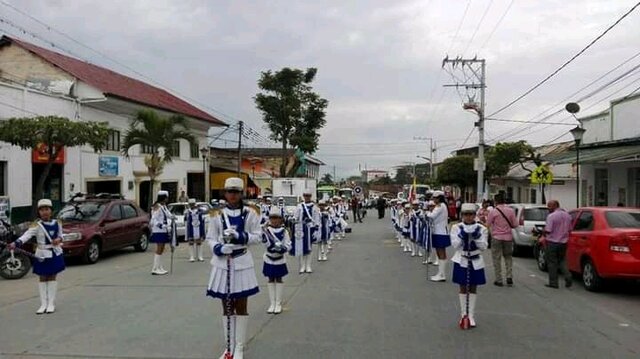 comencé con mis ensayos en la banda marcial
