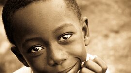 Timeline: HOPE FOR HAÏTI -  Sauvez l'avenir de son peuple !