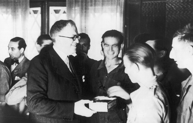 Agosto de 1937- Septiembre de 1937