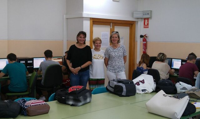Acogida a 3 profesoras Lycée Notre Dame (Job-Shadowing).Visita al Instituto Federico García Lorca .