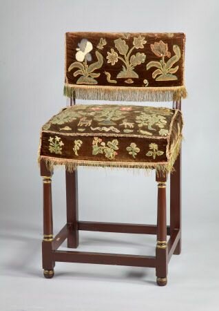 Silla Farthingale
