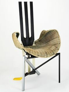 DOCUMENTA CHAIR