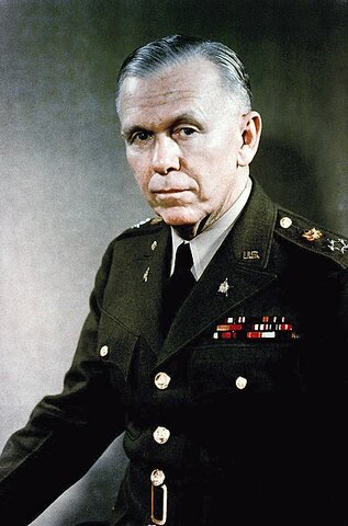 PERSONAJE: George Marshall