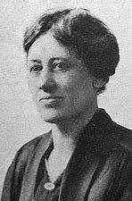 Lulu Graves