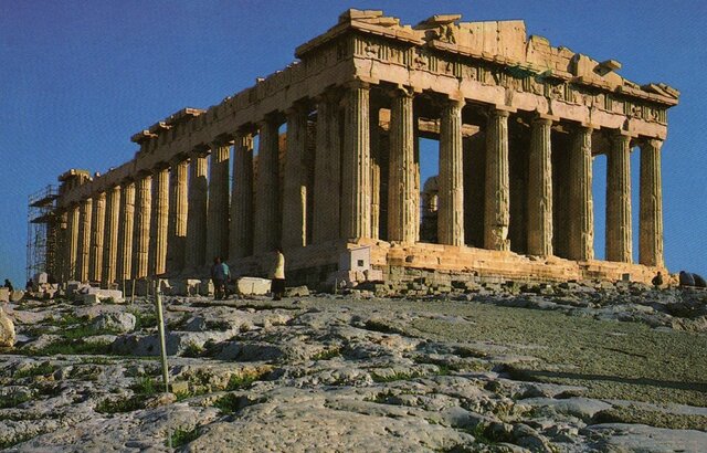 447 A.C. Comença la construcció del Partenon