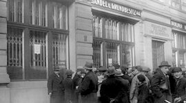 Timeline: Depression Hits Germany