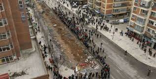 Marcha de 3500 personas.