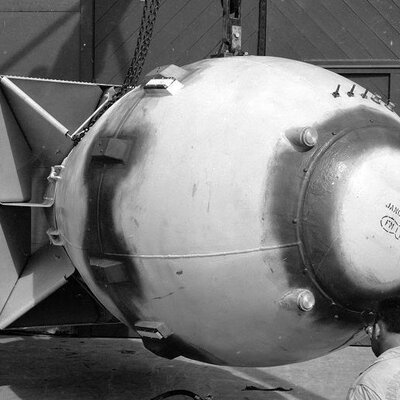 Timeline: atomic bomb