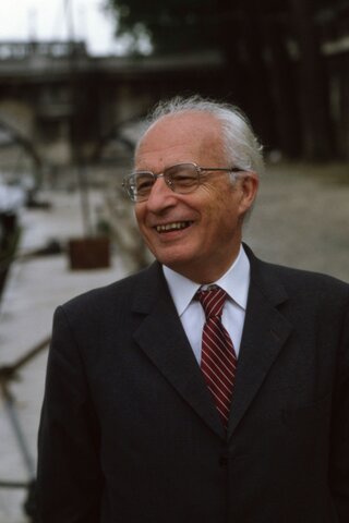 Philippe Aries