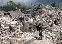 Tempètes et ouragans  pendant August et Septembre (800 morts)