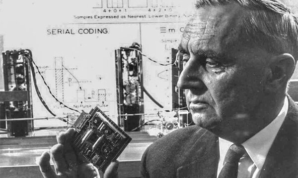 “Modulación por Pulsos Codificados”, o “PCM (Pulse Code Modulation)”