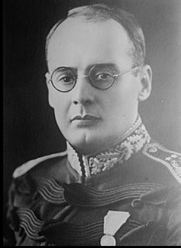 LÁZARO CHACÓN Y EL CHN