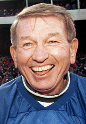 Colts retire Unitas' number