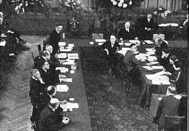 Creación en Londres del CÓMITE DE NO-INTERVENCIÓN