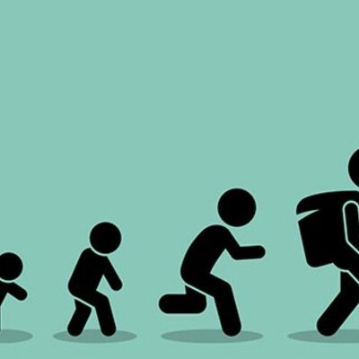 Timeline: TRAS LOS PASOS DE LA INFANCIA Y ADOLESCENCIA