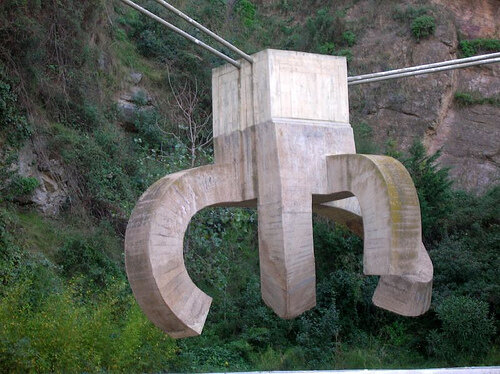 ELOGI DE L'AIGUA (EDUARD CHILLIDA)