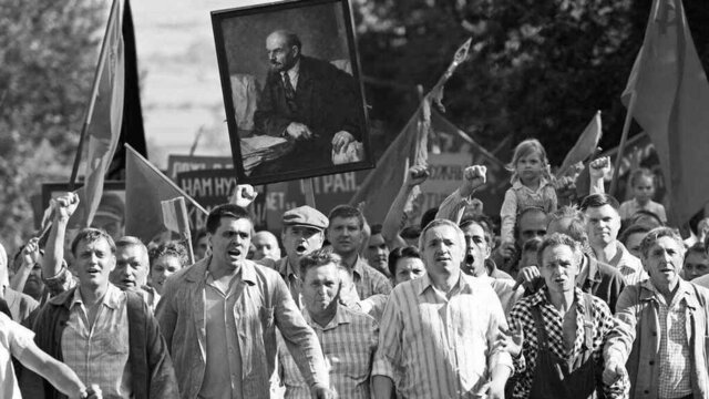 Tensiones internas en el bloque comunista.