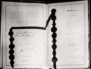 Kellogg-Briand Treaty signed