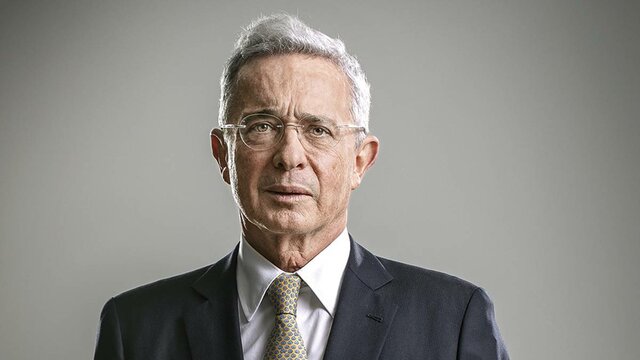 Álvaro Uribe Vélez (2002-2006)