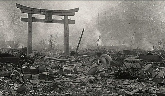 Bombardeo atómico a Nagasaki