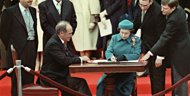 Rapatriement de la constitution