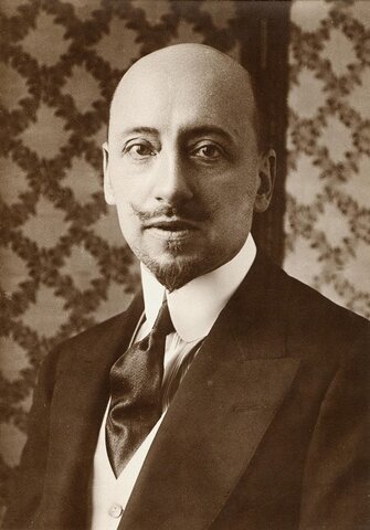 D'annunzio takes Fiume