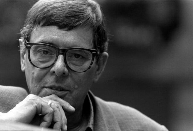 "Si no creamos un objeto metálico", El inocente