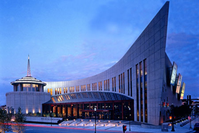 Country Music Hall of Fame is Established