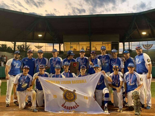 Nosotros equipo de beisbol hemos ganado un campeonato.
