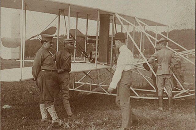 1909 planes entered U.S. military
