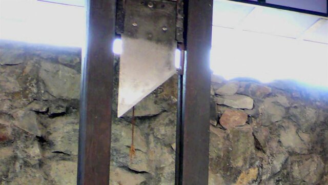 First use of the guillotine