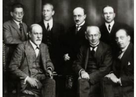 PERIODO PRETYLERIANO: ÉPOCA DE LA EFICIENCIA Y LOS TEST (1801-1929)