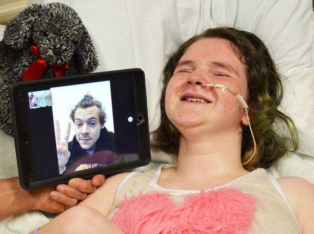 Singing to an ill fan