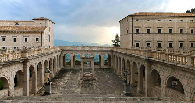 Fondazione monastero di Montecassino