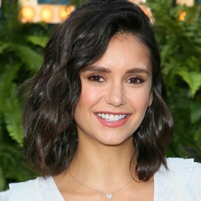 Timeline: Biografia de Nina Dovreb