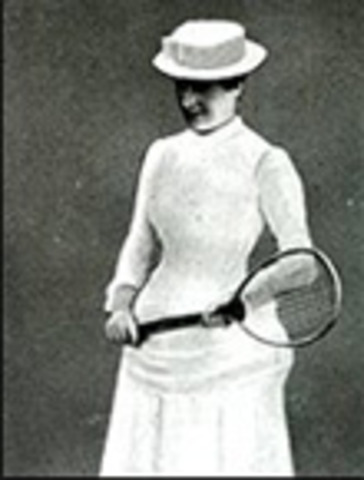 Women's singles competetion begins at Wimbledon, Maude Watson wins!