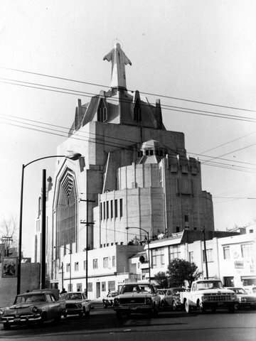 Protagonismo eclesiástico en aumento [Cultural