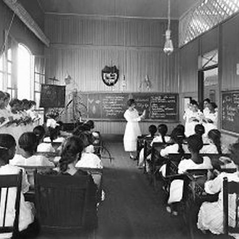 Colegio Comercial de Idiomas