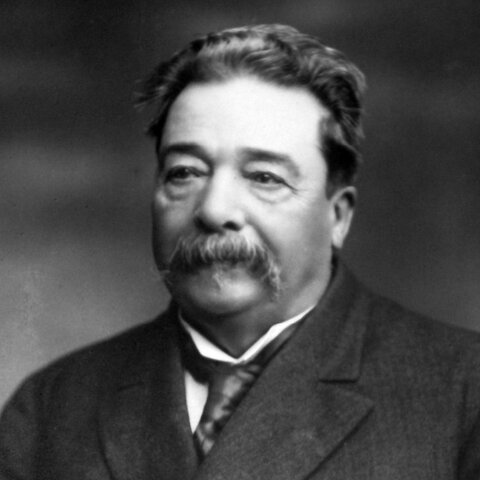 Bajo el gobierno de Rufino Ortega se sanciona la primera Ley de Aguas.