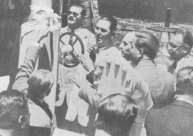 Compañía de gas. Provee el fluído para industrias y algunos particulares. Usa hidrocarburos y luego leñas.