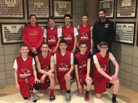 Había empezado  a jugar baloncesto cuando tenía diez años.