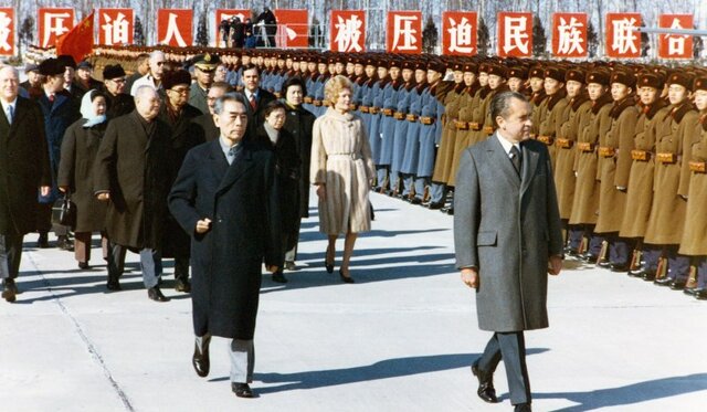 Nixon goes to China