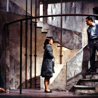 Timeline: Historia de una escalera - TIMETOAST