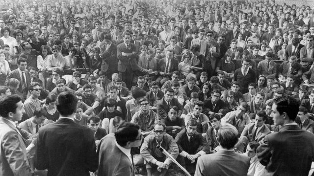 REVOLTES ESTUDIANTILS