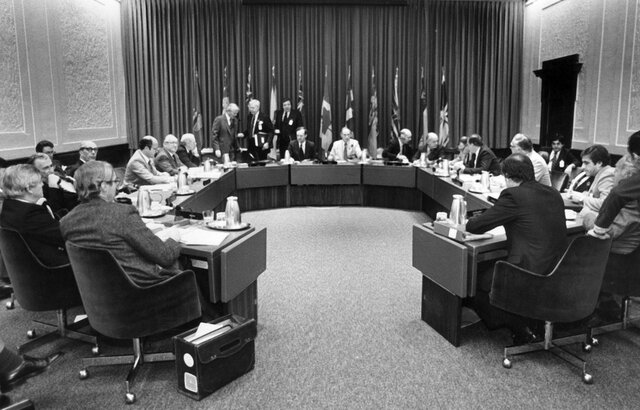 Rapatriement de la constitution