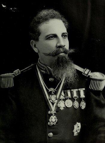9 de febrero de 1913: Bernardo Reyes