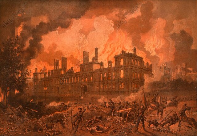 The Hôtel de Ville goes up in flames